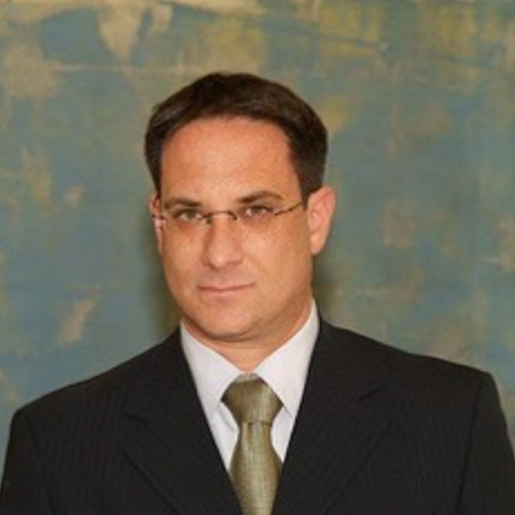 代表取締役会長　Yaniv Dinur