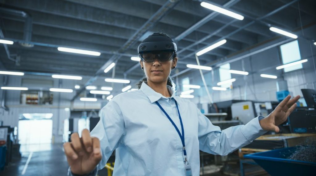 スマートグラスやセンサーを利用した制御